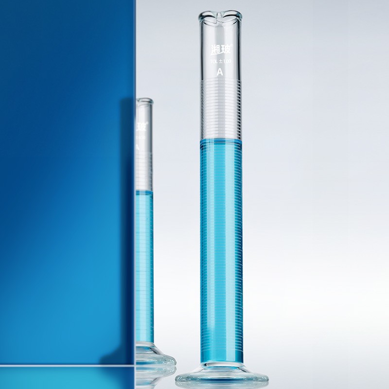 Glass measuring cylinder5